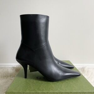 Gucci Pointed Toe Black Leather Ankle Boots NEW 40.5 Heel Logo